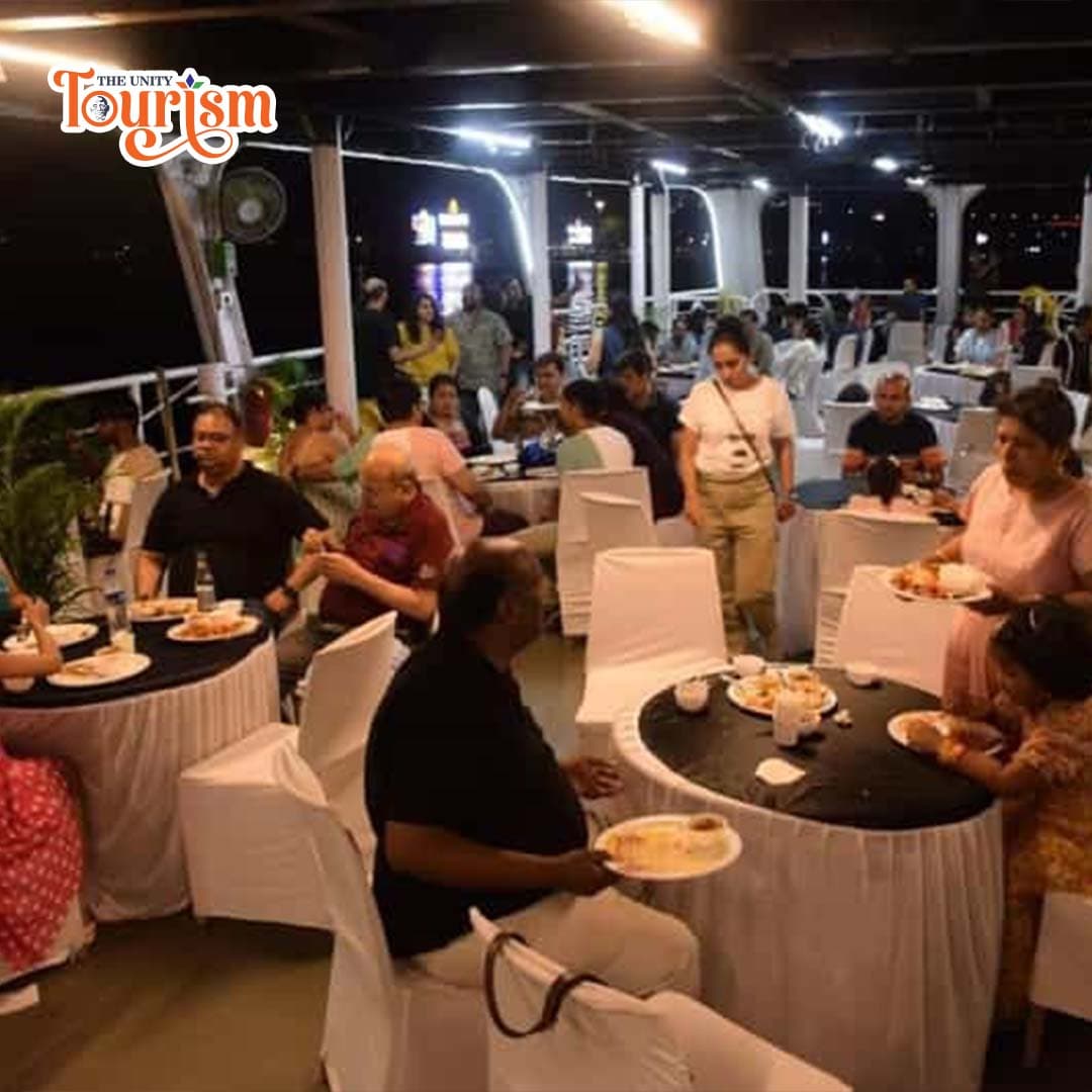 Unlimited vegetarian buffet dinner served in silver chafing dishes on the cruise.