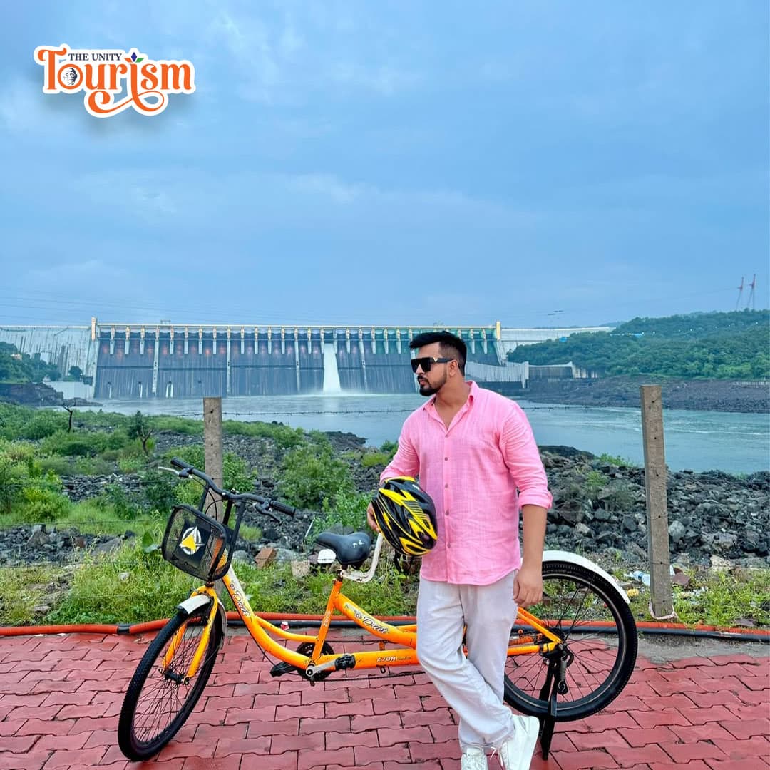 Scenic cycling experience for couples along the riverfront at Statue of Unity.